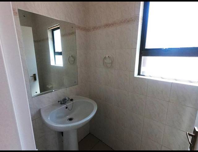 4 BEDROOM PROPERTY TO RENT IN PARKMORE